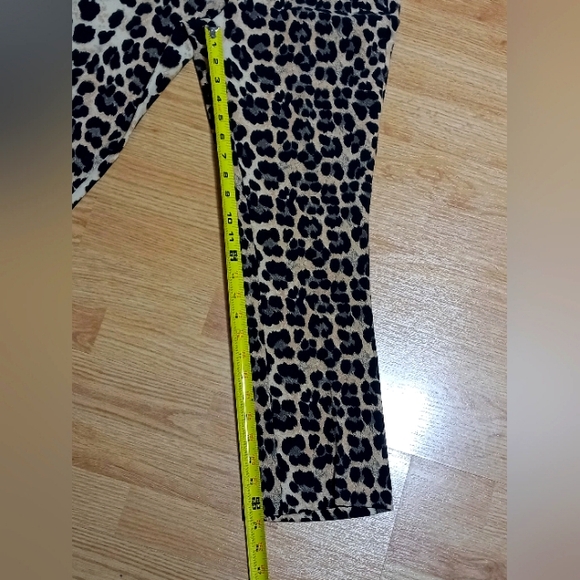 Zara leopard cropped pants. Size xs. EUC. - Picture 10 of 11